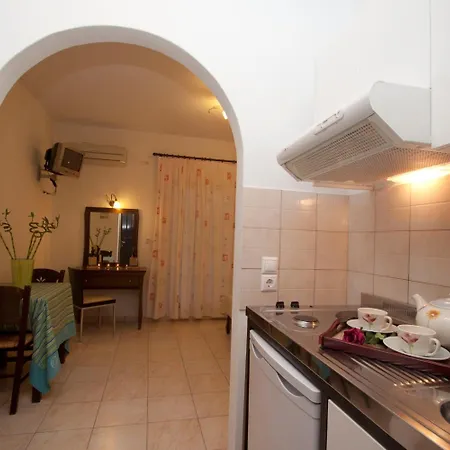 Aparthotel Zefyros 3*