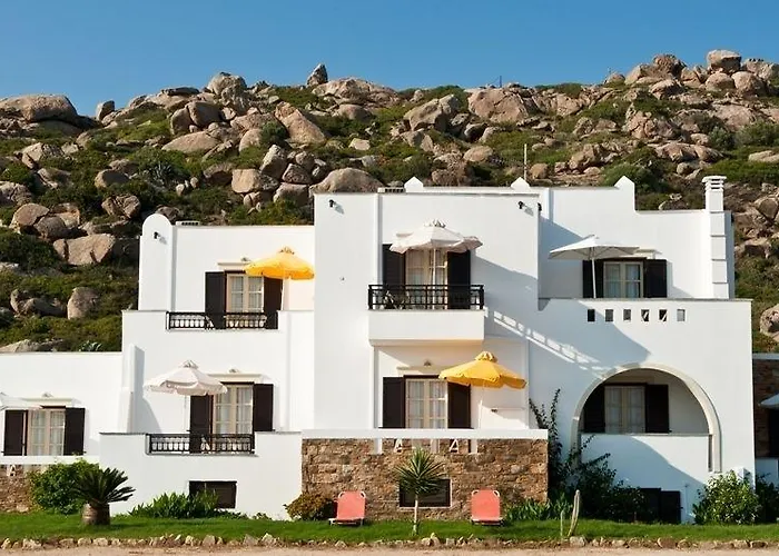 Zefyros Aparthotel 3*