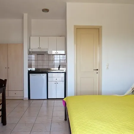 Aparthotel Zefyros Plaka (Naxos)