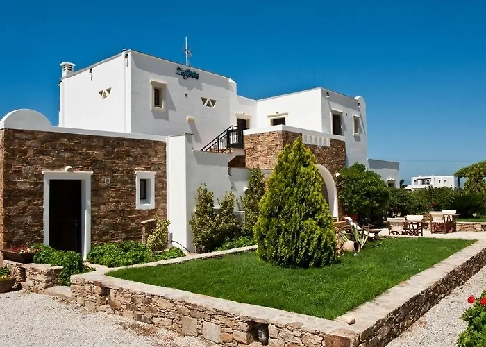 Zefyros Lägenhetshotell Pláka