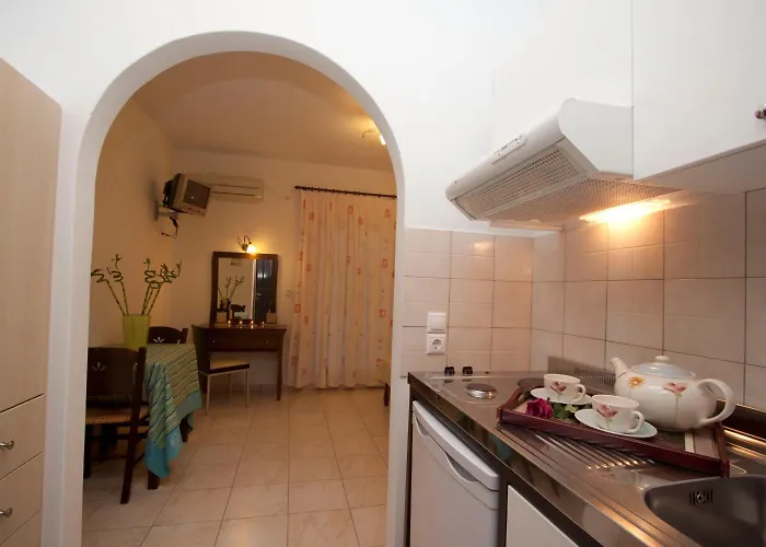 Aparthotel Zefyros 3*