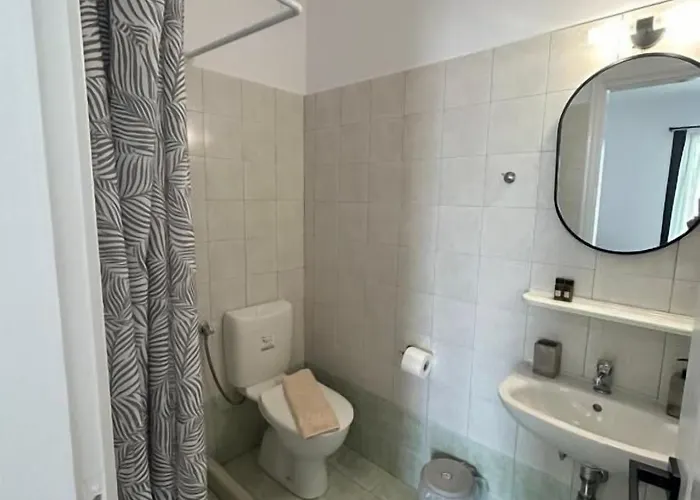 Zefyros Aparthotel 3*