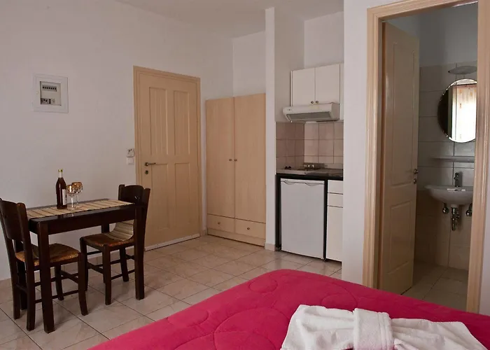 Aparthotel Zefyros Pláka